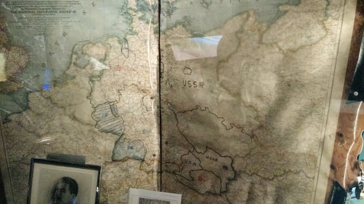 sala-mapas-churchill-2